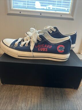 Navy Low-Top Canvas Sneakers for Women